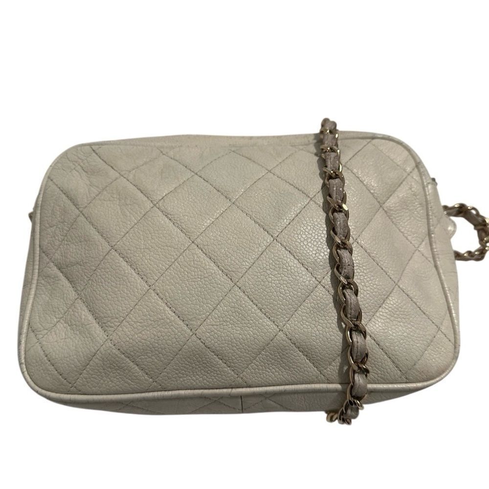 Chanel beige quilted gold tone leather crossbody bag - Picture 14 of 16